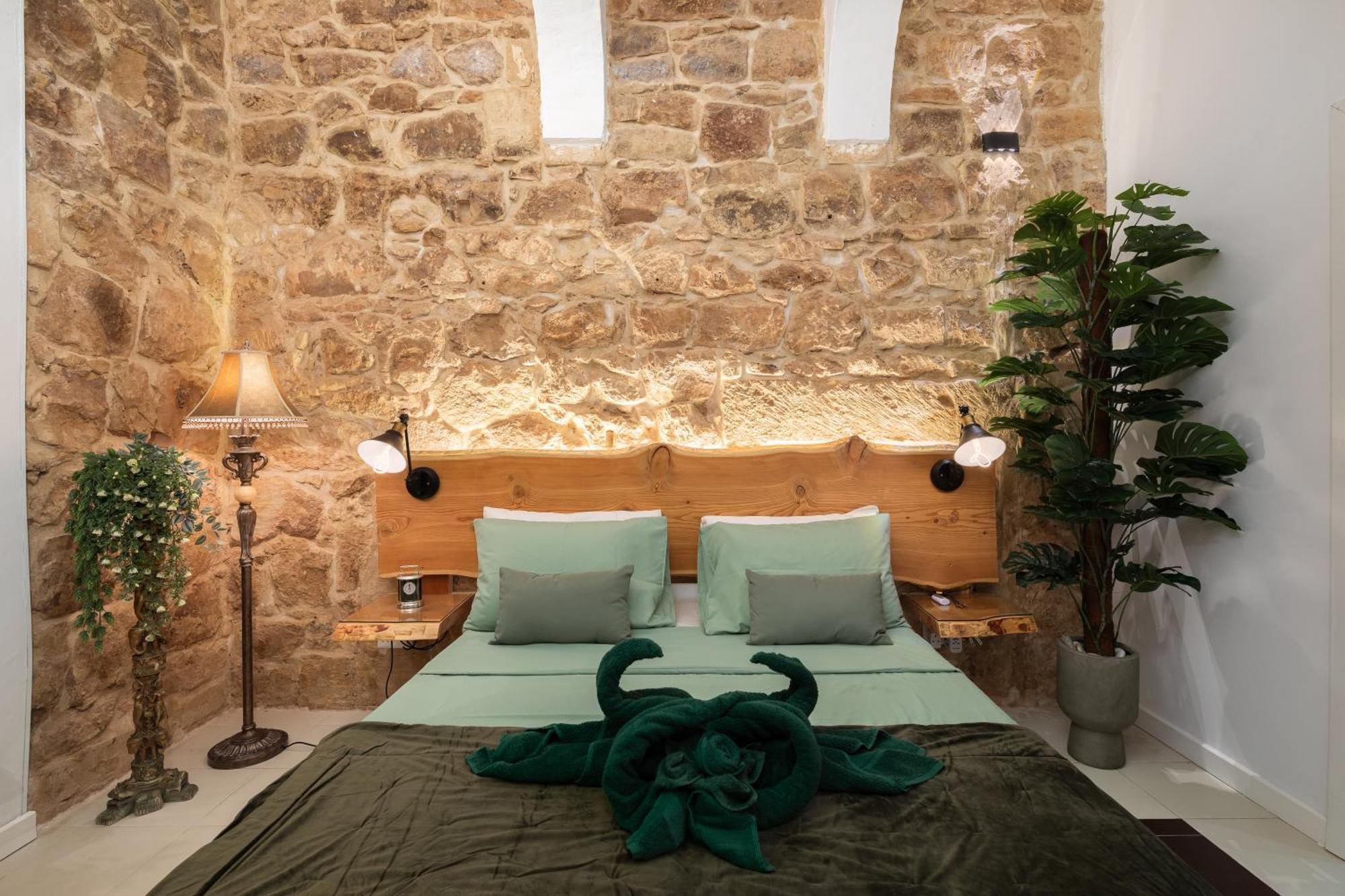 Traditional With Maltese Internal Court Yard - Designed With Traditional Stone And Tiling *